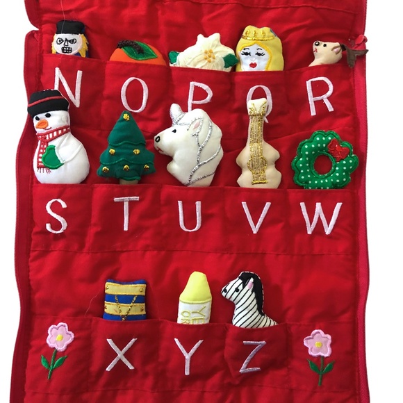 Santa's ABC Hanging Book - Picture 5 of 9